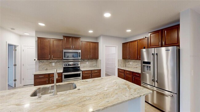 Photo - 17034 Yellow Pine St