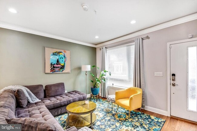 Photo - 1945 Watkins St