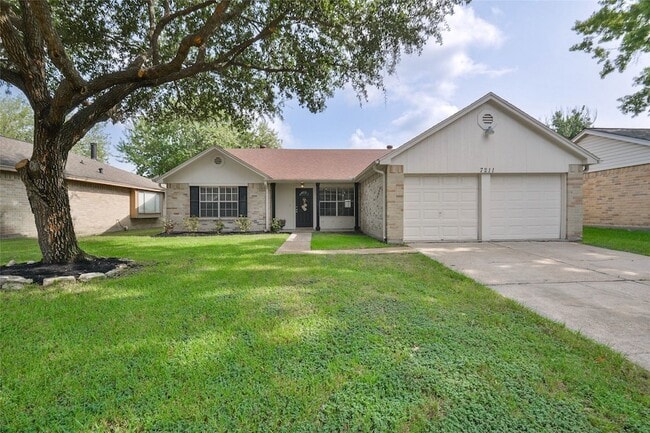 Building Photo - 7211 Fuchsia Ln