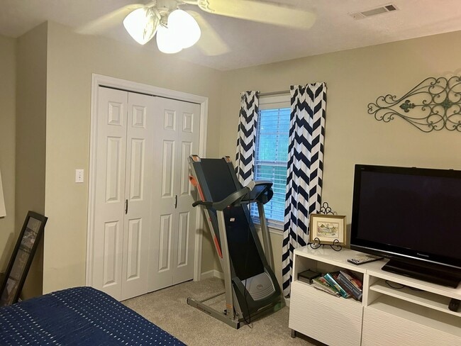 Photo - 111 Antietam Dr