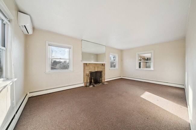 Photo - 3212 Orchard St