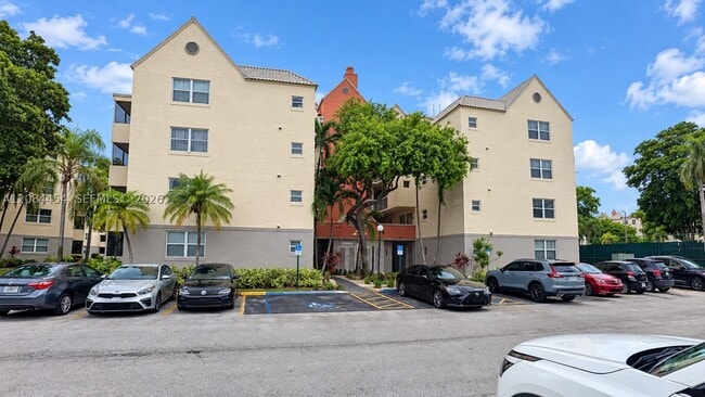 Photo - 8255 Lake Dr Unit 501