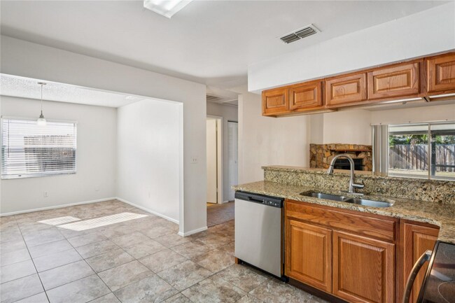 Photo - 11321 Blackbark Dr