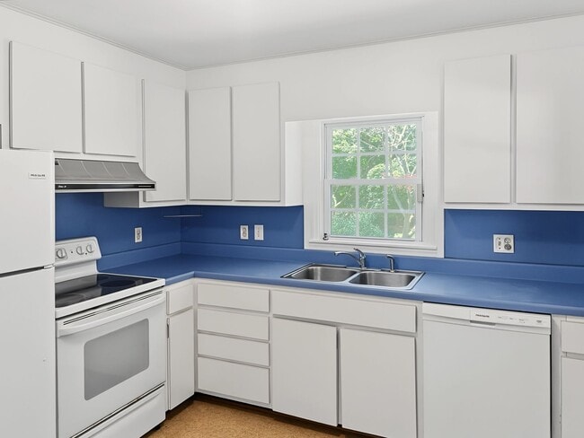 Photo - 6909 Justice Dr