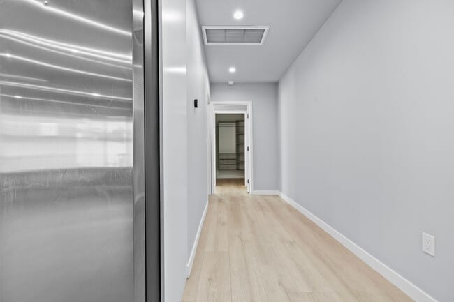 Photo - 14422 Judd St