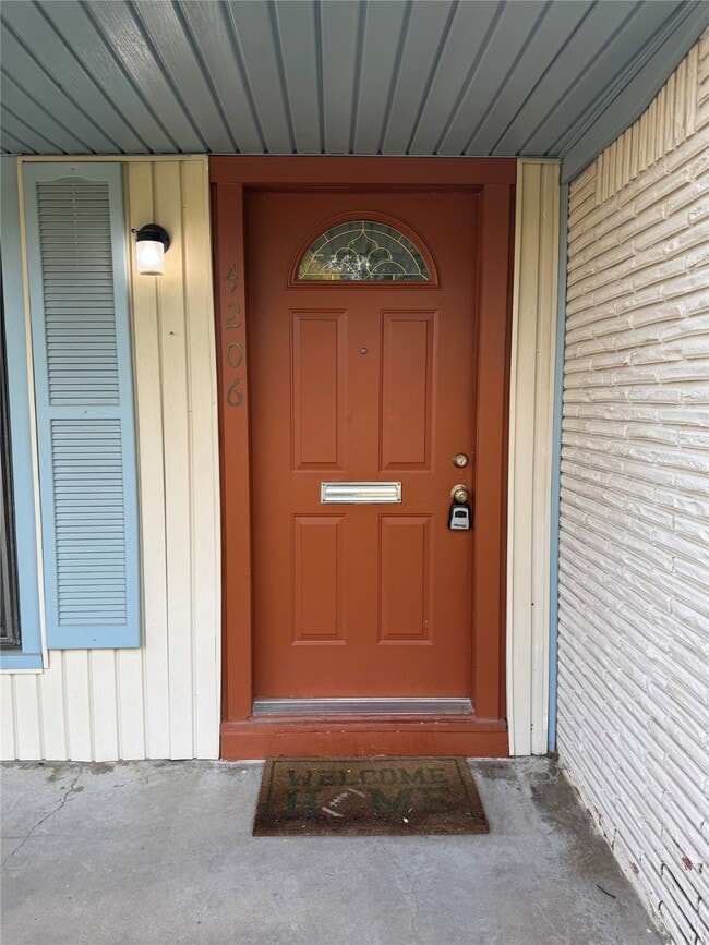 Building Photo - 4206 Gardendale Dr Rental