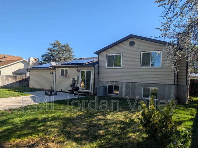 Building Photo - 8926 Manchester Ln