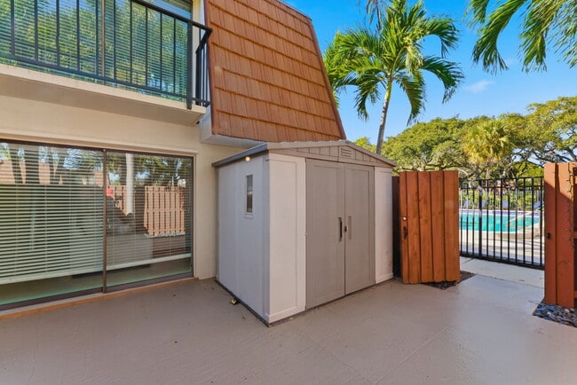 Photo - 1525 Augusta Cir