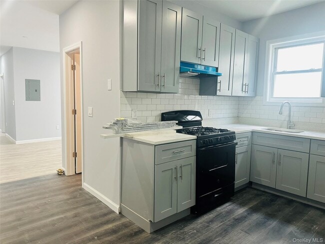 Photo - 8 Morgan Ave Unit 1