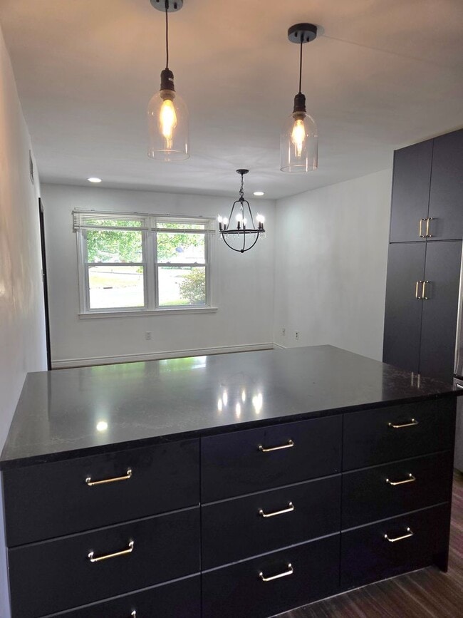 Photo - Spacious Five Bedroom