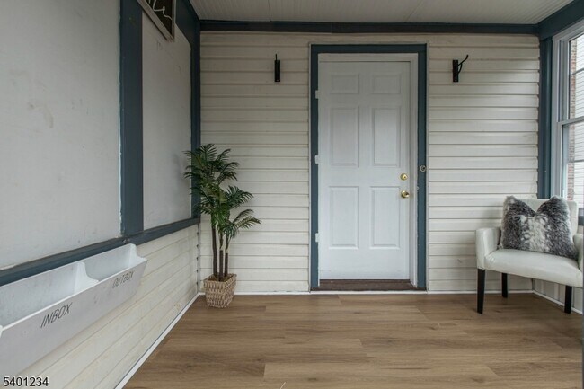 Photo - 1442 Highland Ave