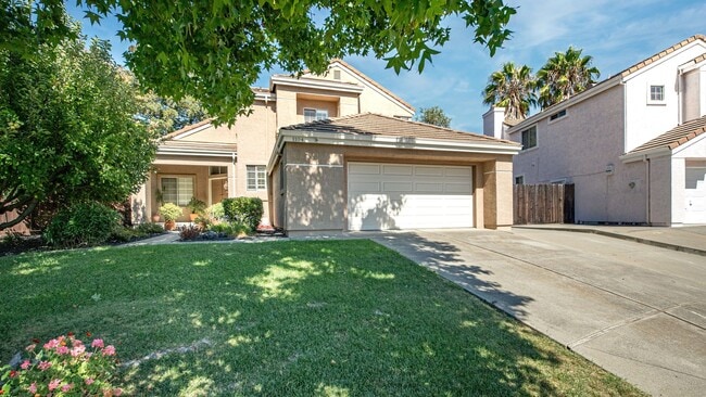 Building Photo - 4 BR/3BA Home in Laurel Creek with Park-Li...