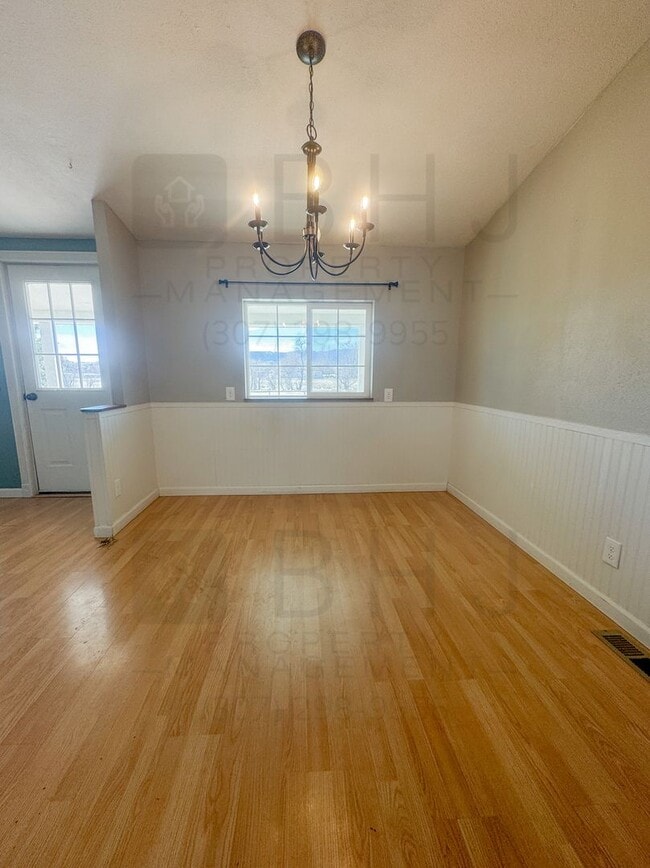 Photo - 4 BEDROOM / 2 BATH HOME IN SCSD1!