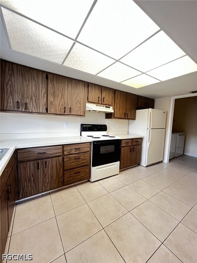 Photo - 609 SE 23rd Pl
