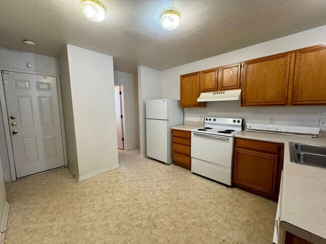 Photo - 1100 Leslie Cir Unidad Apt A