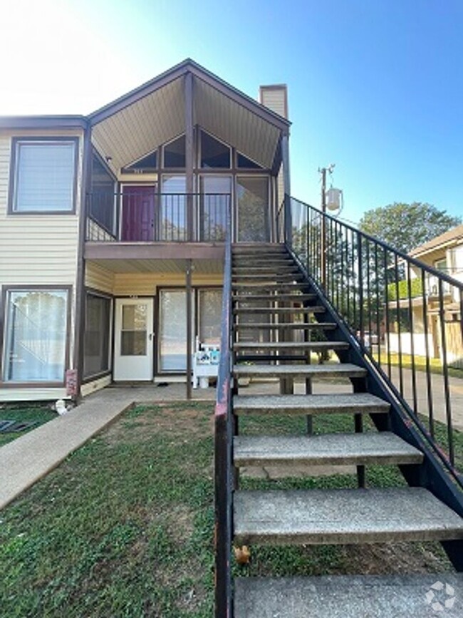 Building Photo - Austin Heights Condo Unit Austin House