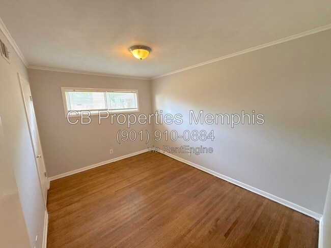 Photo - 1871 Cornelia Ln