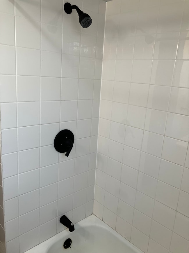 Building Photo - 6255 W 55th St Unit Ulises Espinoza
