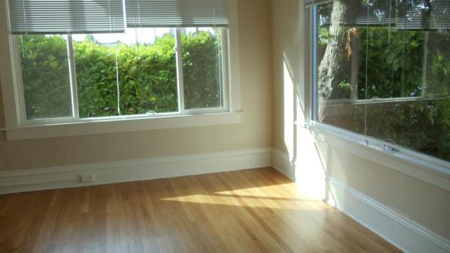 Photo - 8 bedroom in Seattle WA 98105