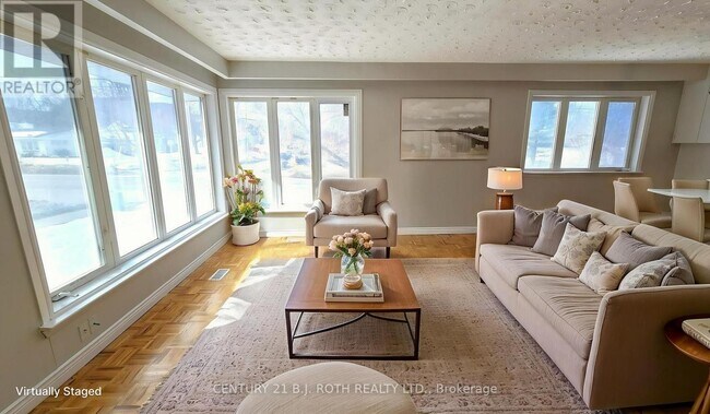 Photo - 41 Bayview Dr Unit Upper