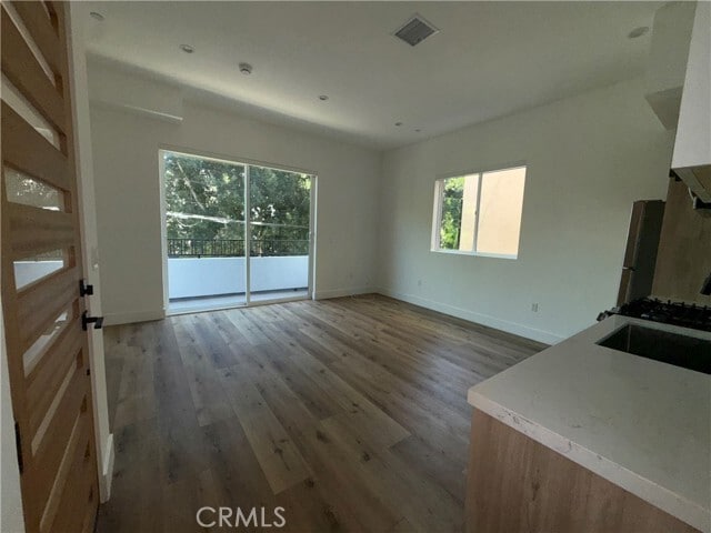 Building Photo - 5044 Laurel Canyon Blvd