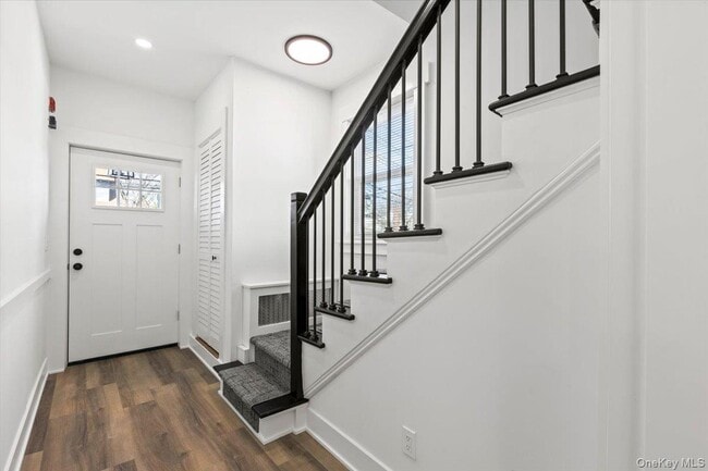 19 Maple Ave