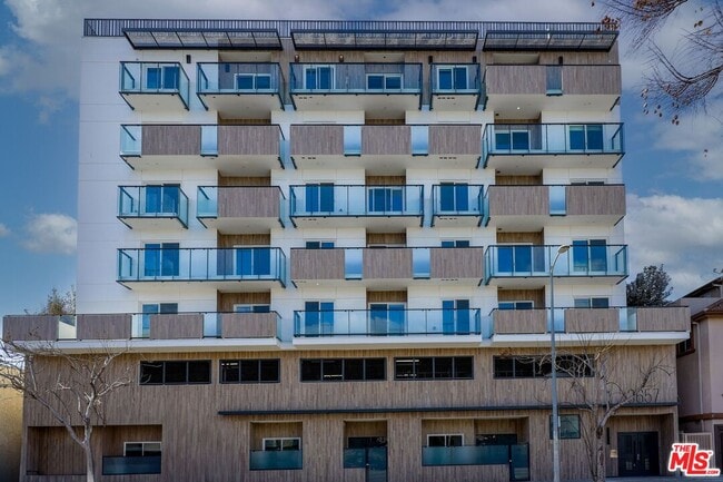 Building Photo - 3657 Motor Unit 300