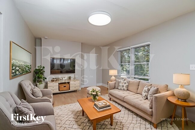 Photo - 2081 Glenwood Ave SE