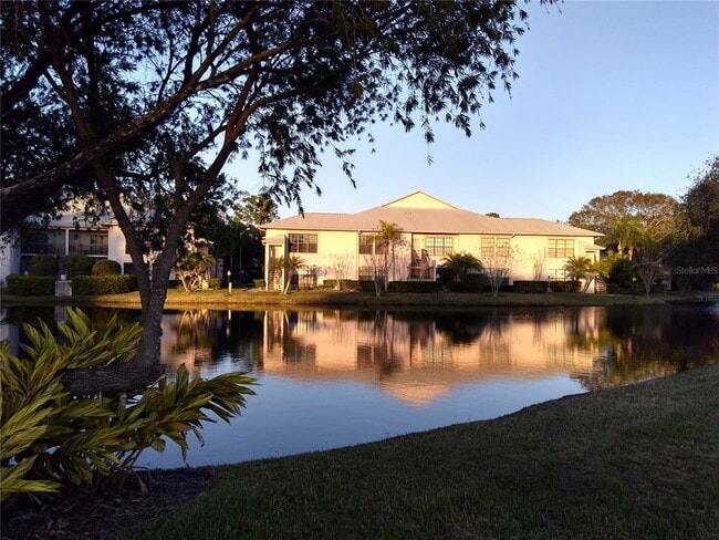 Building Photo - 3366 Mermoor Dr Unit 206
