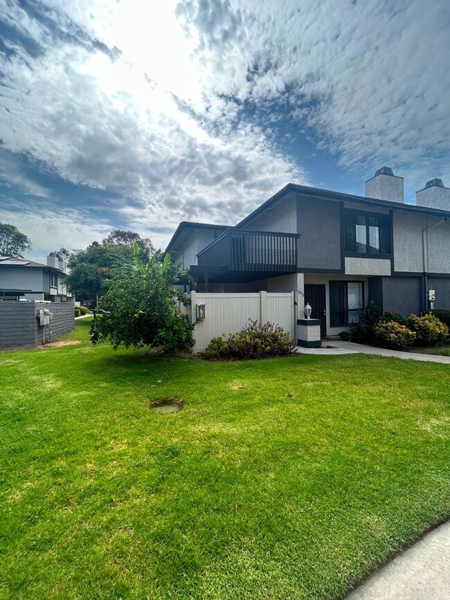 Photo - 285 Rancho Dr