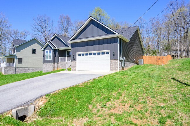 299 Hampton Rd