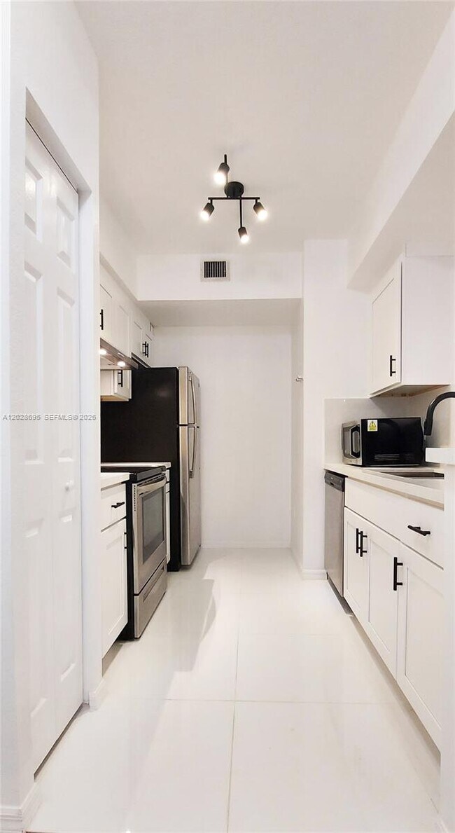 Photo - 2501 Centergate Dr Unit 203