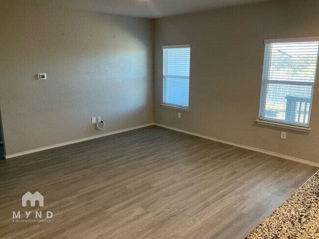 Photo - 712 Rdg Vw Dr