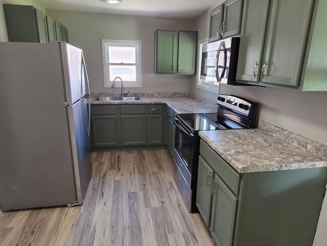 Photo - Newly renovated 3 bedroom house