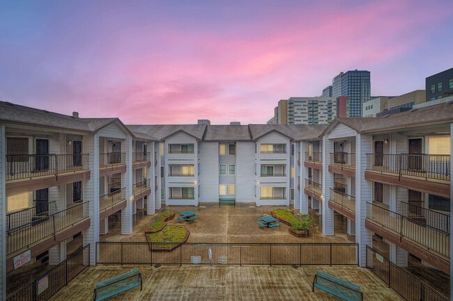 Photo - 501 W 26th St Apartment Unit 321