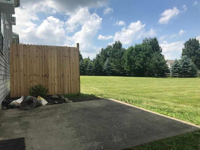 Photo - 1587 Athena Dr