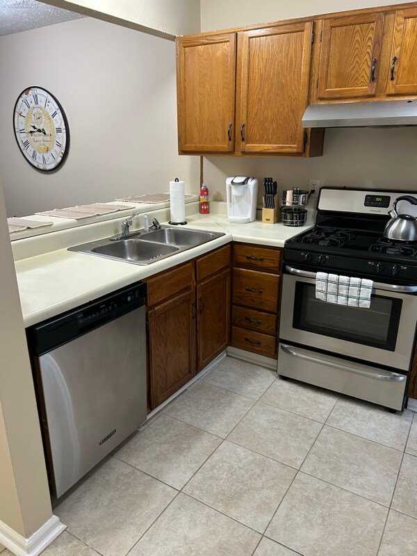 Photo - 1591 Springleaf Point SE