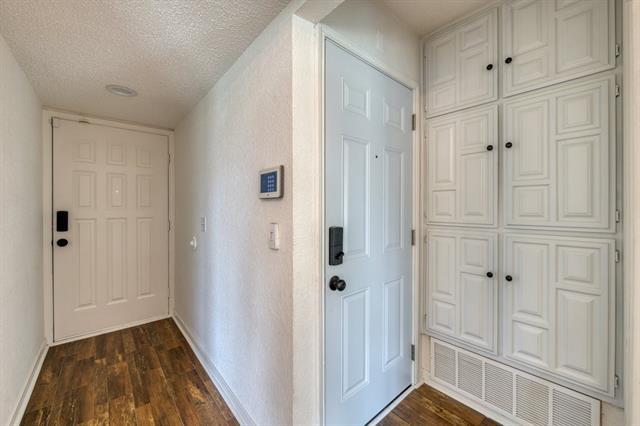 Photo - 1700 Willow Vale Dr