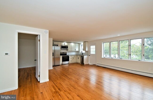 Building Photo - 4776 Old Easton Rd Unit 3 Rental
