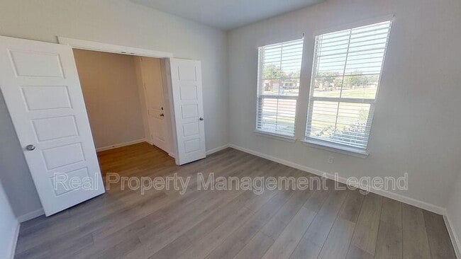 Photo - 442 Diamond Creek Dr