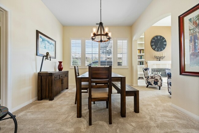 Photo - 710 Greyfield Ct