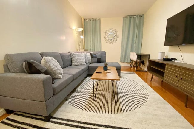 Building Photo - 1156 42nd St Unit ID1296532P Rental