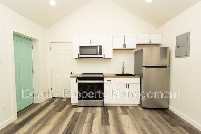 Photo - 5640 US-41 Unit 4