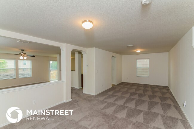 Photo - 13019 Strada Privata