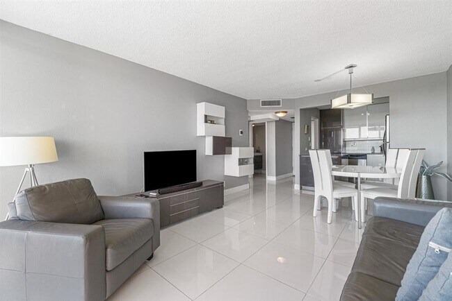 Photo - 1830 Embassy Dr Unit 613