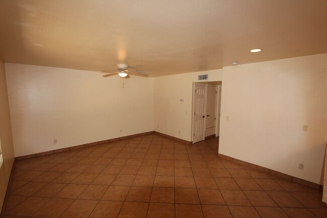 Photo - 814 W Summit Ave Unidad (465) 814 W Summit Ave  2