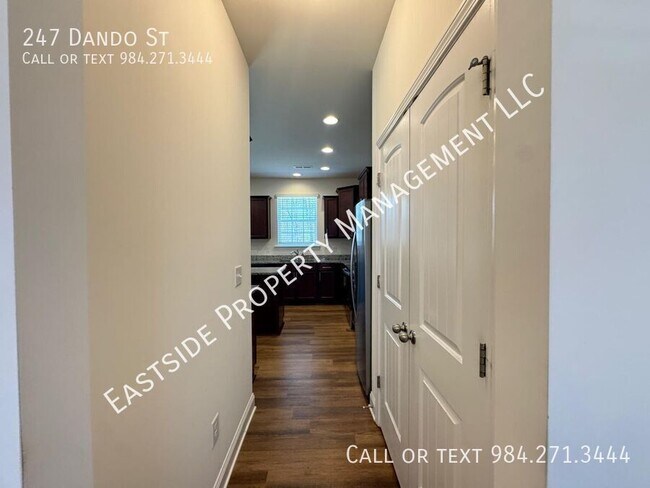 Photo - 247 Dando St