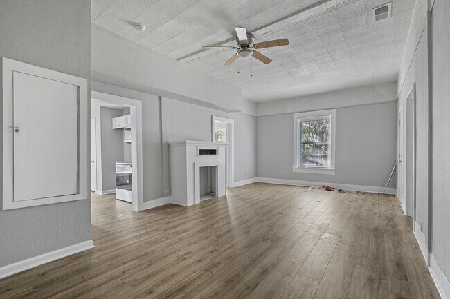 Photo - 531 E Morton St