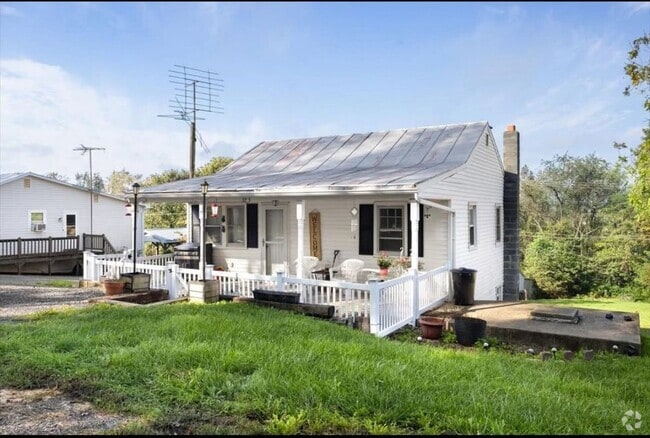 Building Photo - 353 Turkey Knob Rd Rental