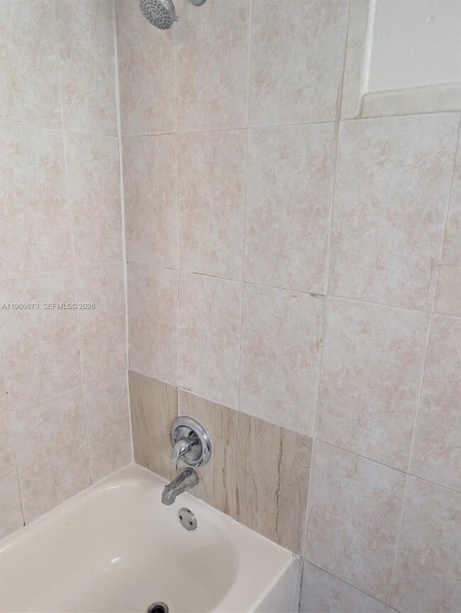 Photo - 1461 SW 5th St Unit 2